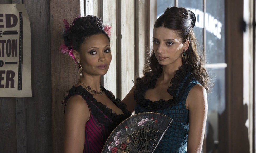 Thandie Newton as Maeve and Angela Sarafyan as Clementine on HBO's "Westworld"