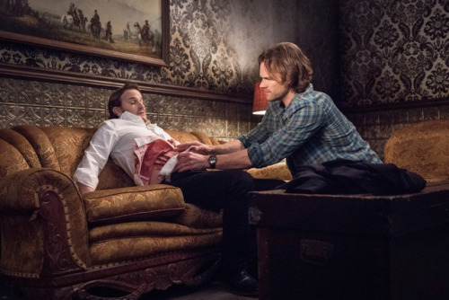 richard speight as gabriel and jared padalecki as sam in The CW's Supernatural: "Unfinished Business"