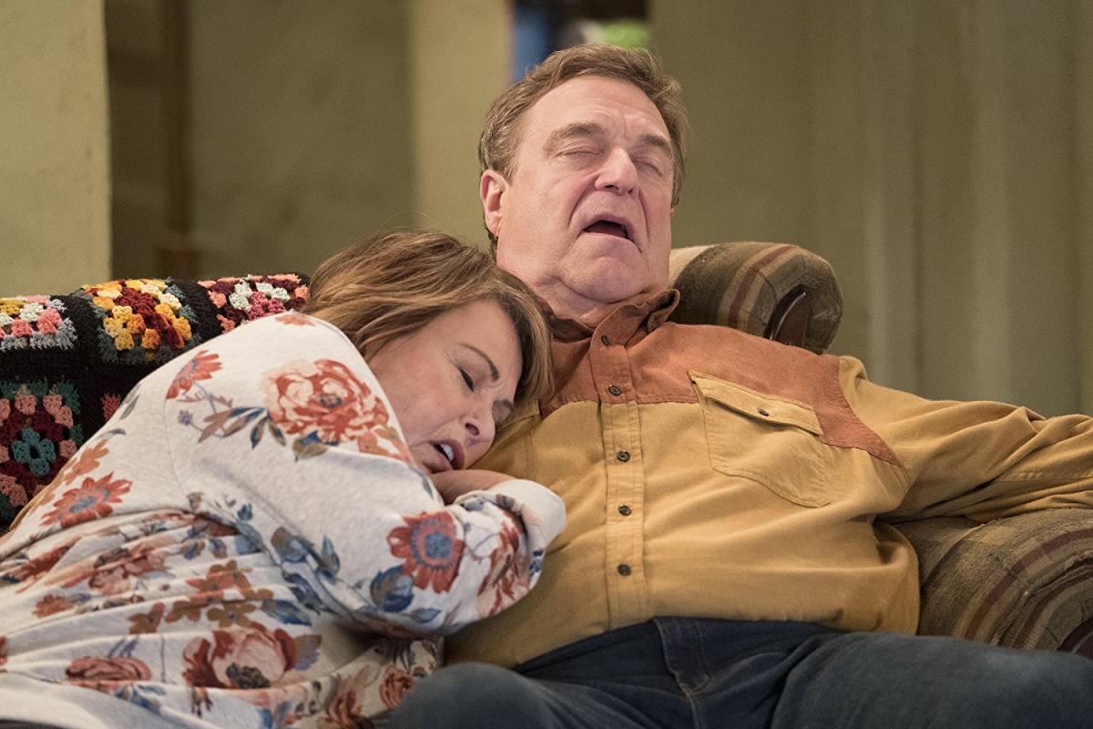 John Goodman and Roseanne Barr in Roseanne (2018)