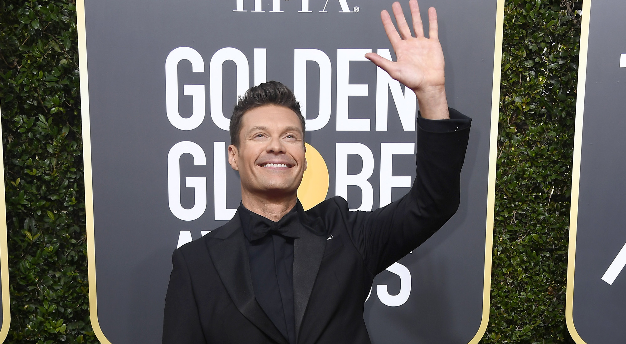 ryan seacrest accuser harassment assault e suzie hardy