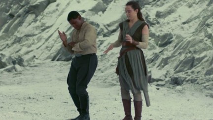 John Boyega and Daisy Ridley in Star Wars: Episode VIII - The Last Jedi (2017)