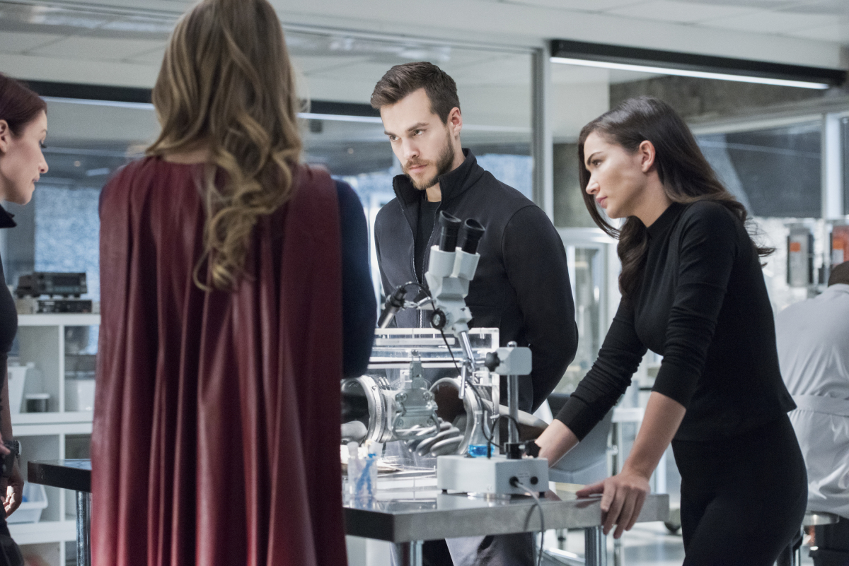 Supergirl -- "Of Two Minds" -- Image Number: SPG316b_0419.jpg -- Pictured (L-R): Chyler Leigh as Alex, Melissa Benoist as Kara/Supergirl, Chris Wood as Mon-El and Amy Jackson as Imra Ardeen/Saturn Girl -- © 2018 The CW Network, LLC. All rights reserved.