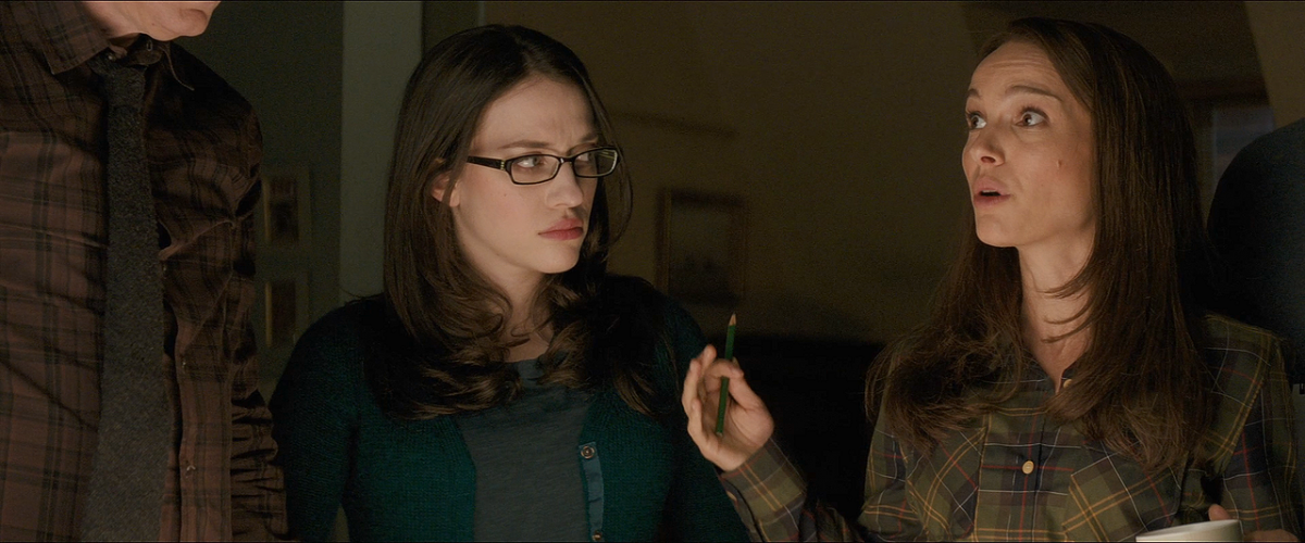 Darcy Lewis and Jane Foster in Thor: The Dark World