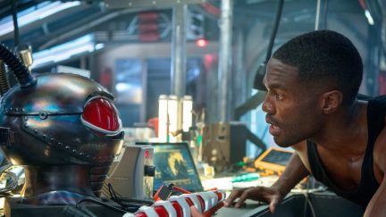 Aquaman-Black-Manta-helmet-DC