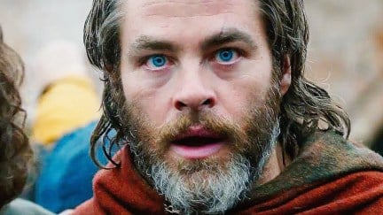 Chris Pine in Outlaw King
