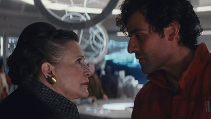 Carrie Fisher as Leia Organa and Oscar Isaac as Poe Dameron in The Last Jedi