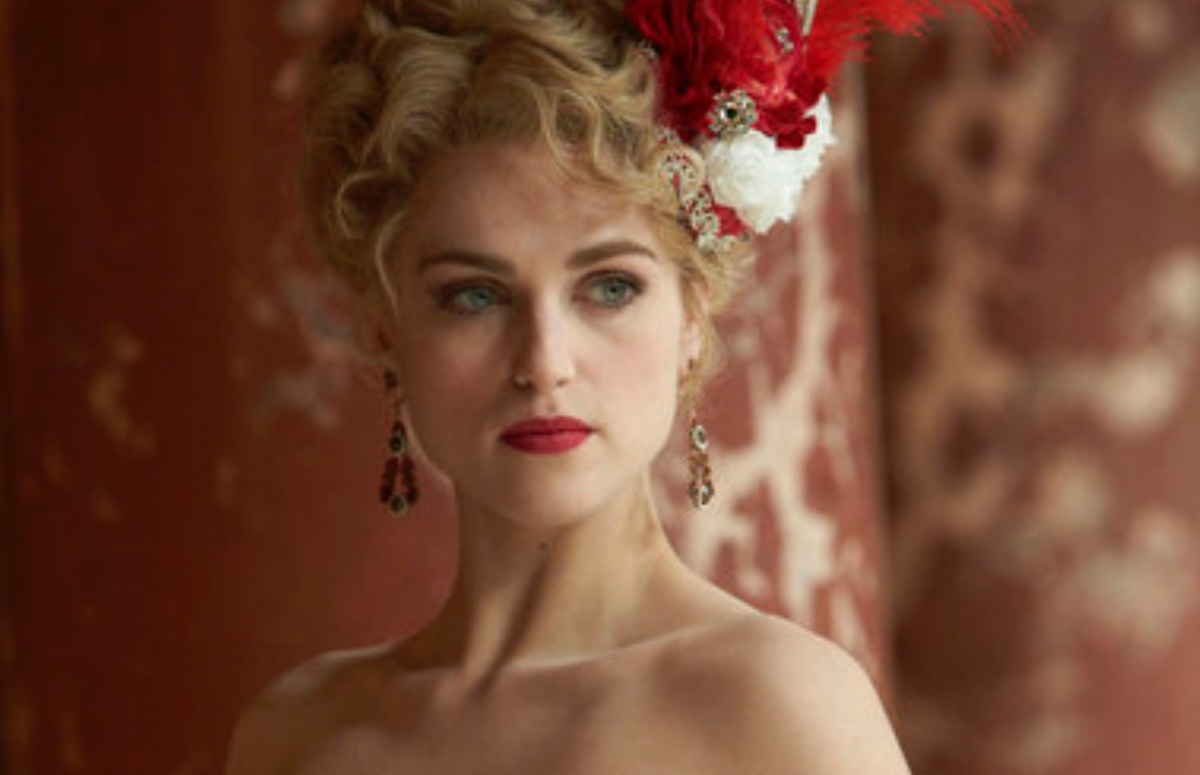 DRACULA -- Episode 1-- Pictured: Katie McGrath as Lucy Westenra -- (Photo by: Jonathon Hession/NBC)