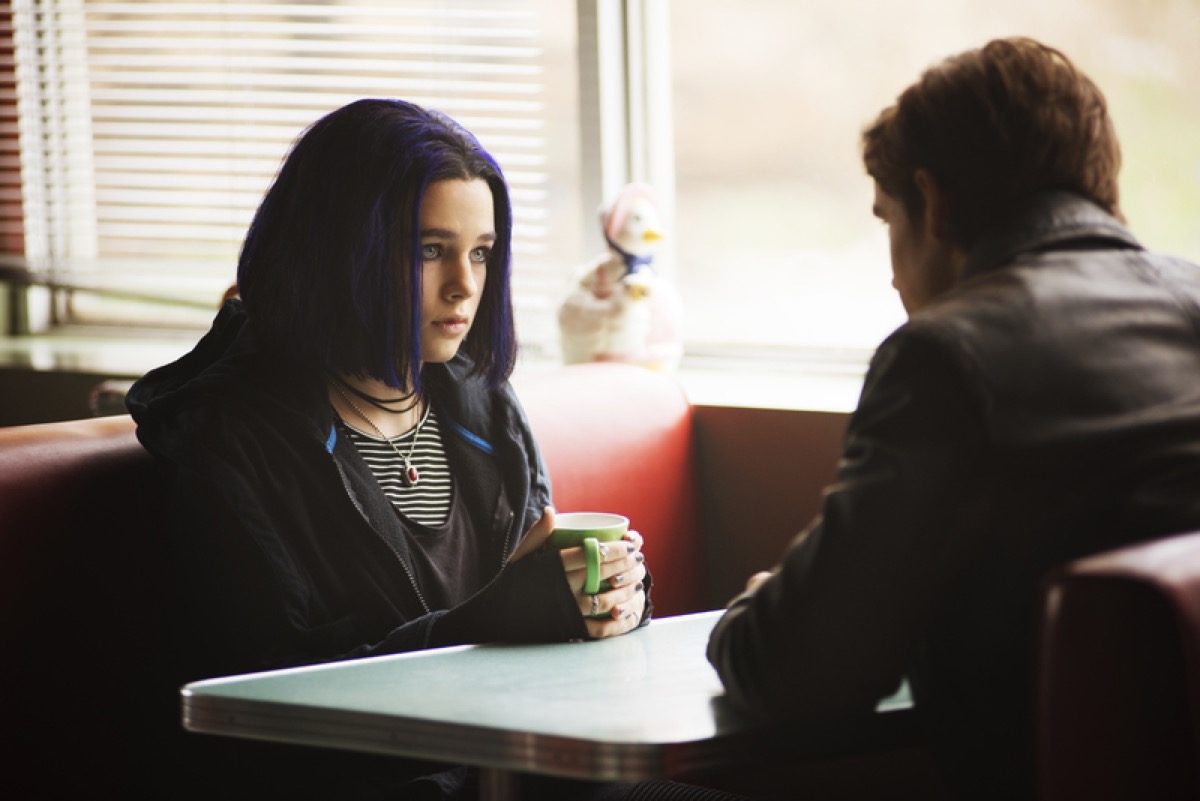 Raven and Robin talk in Titans