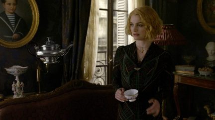 Alison Sudol in Fantastic Beasts- The Crimes of Grindelwald (2018)