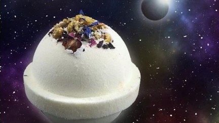Life Elements Mercury in Retrograde CBD bath bomb