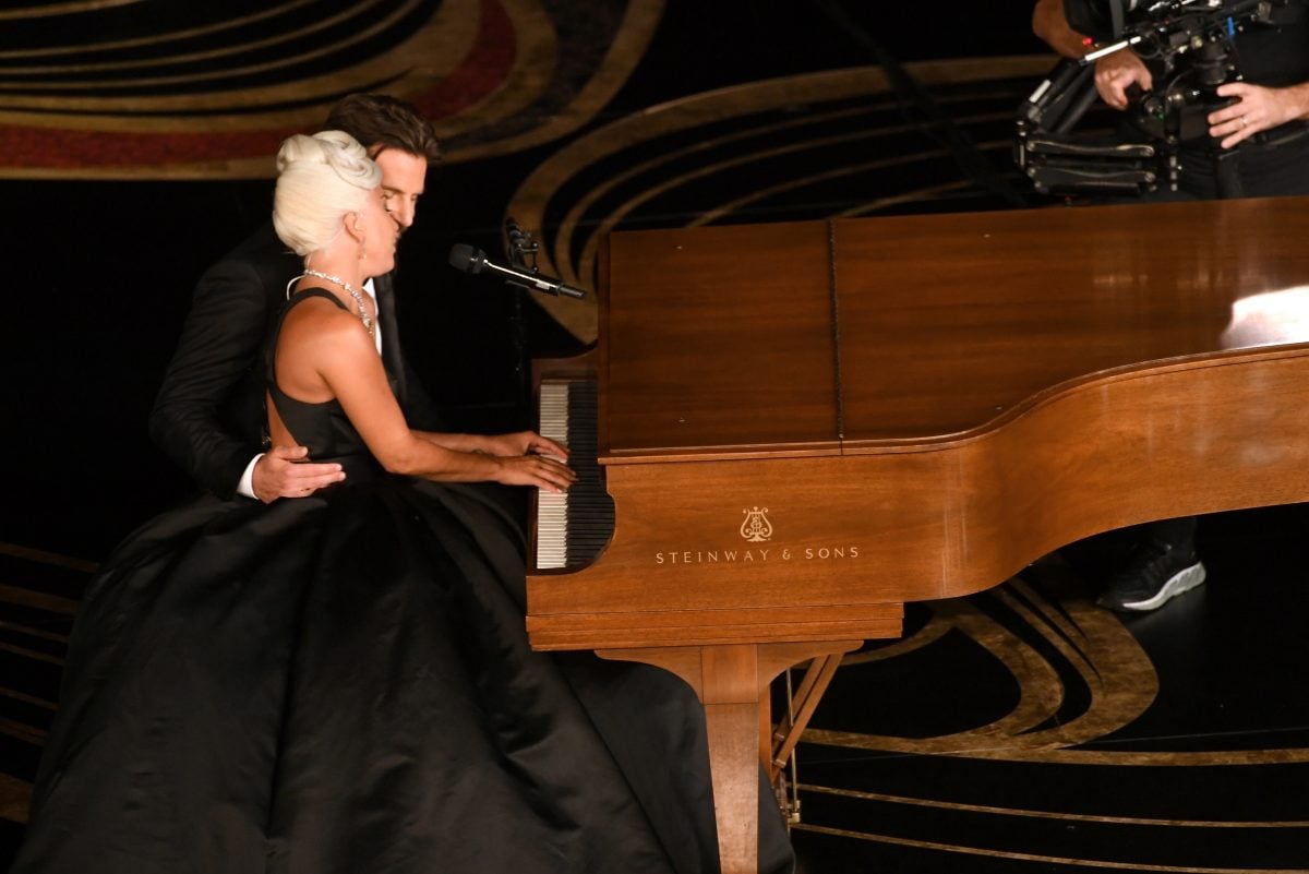 Bradley Cooper and Lady Gaga perform Shallow at the Oscars and get super close to each other