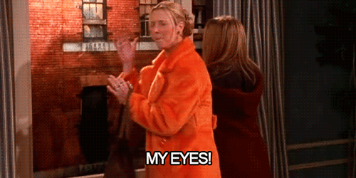 lisa kudrow as phoebe on friends my eyes gif