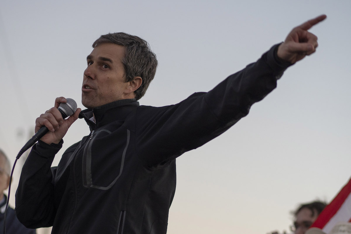 Beto O'Rourke speaks to a crowd