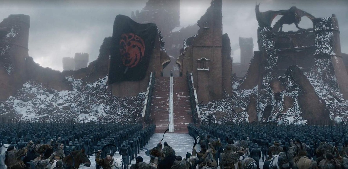 Daenerys Targaryen in front of her army mimicking Nazi images
