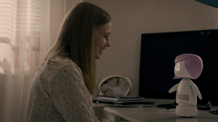 Angourie Rice talks to robot Miley Cyrus in Rachel, Jack and Ashley Too.