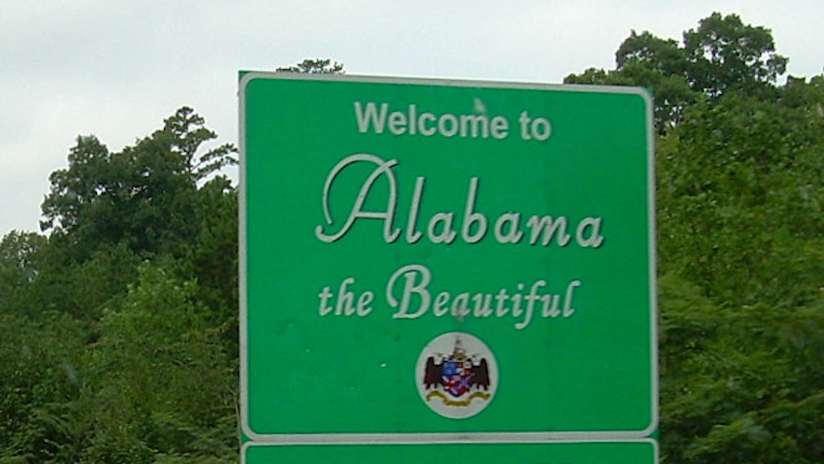 Welcome to Alabama sign
