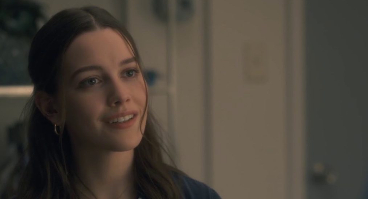 Victoria Pedretti stars as Nell Crain in The Haunting of Hill House, and will star in The Haunting of Bly Manor.
