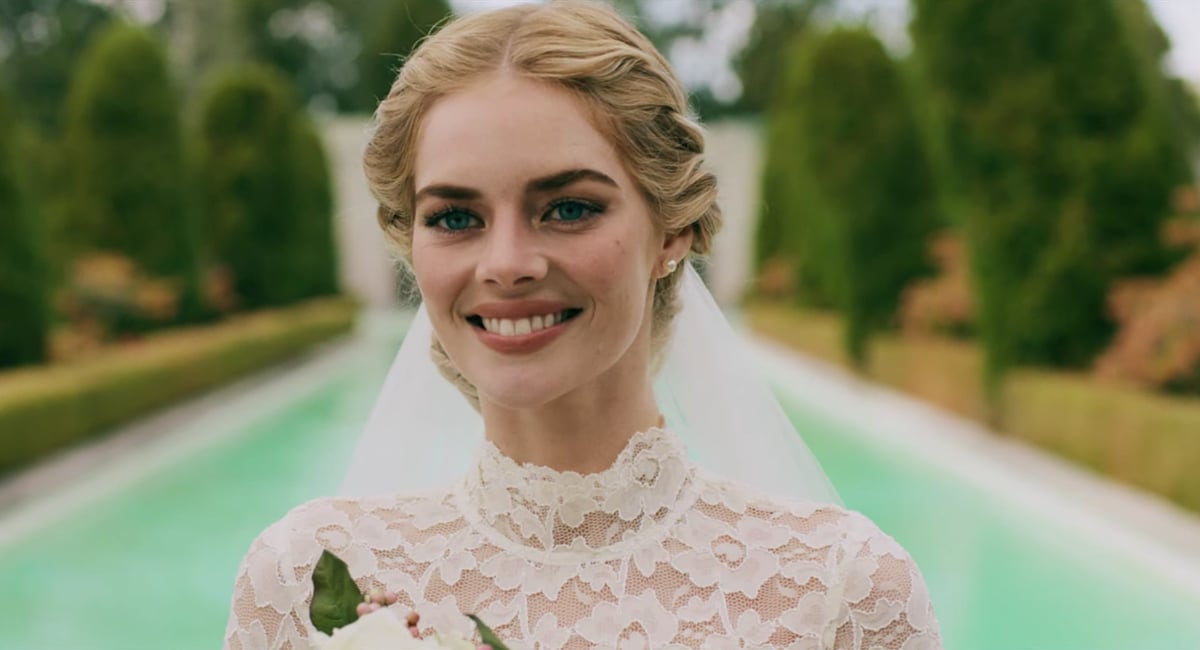 Grace (Samara Weaving) poses before everything goes wrong in Ready or Not. (Fox Searchlight Pictures)