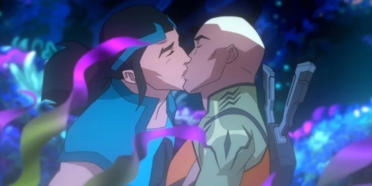 Aqualad (mannow) and Wyynde kissing on Young Justice