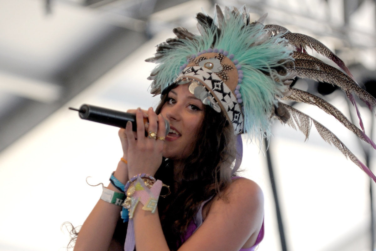 Singer Eliza Doolittle performs at Coachella in an elaborate feathered headdress.