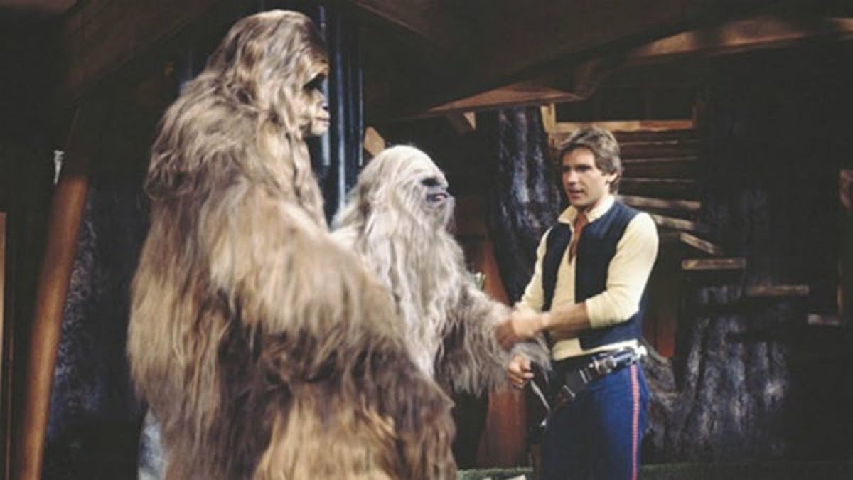 Han Solo hanging out with some Wookiees.