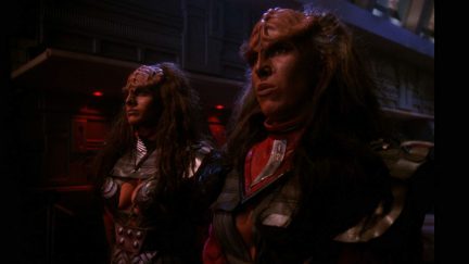 Klingon sisters