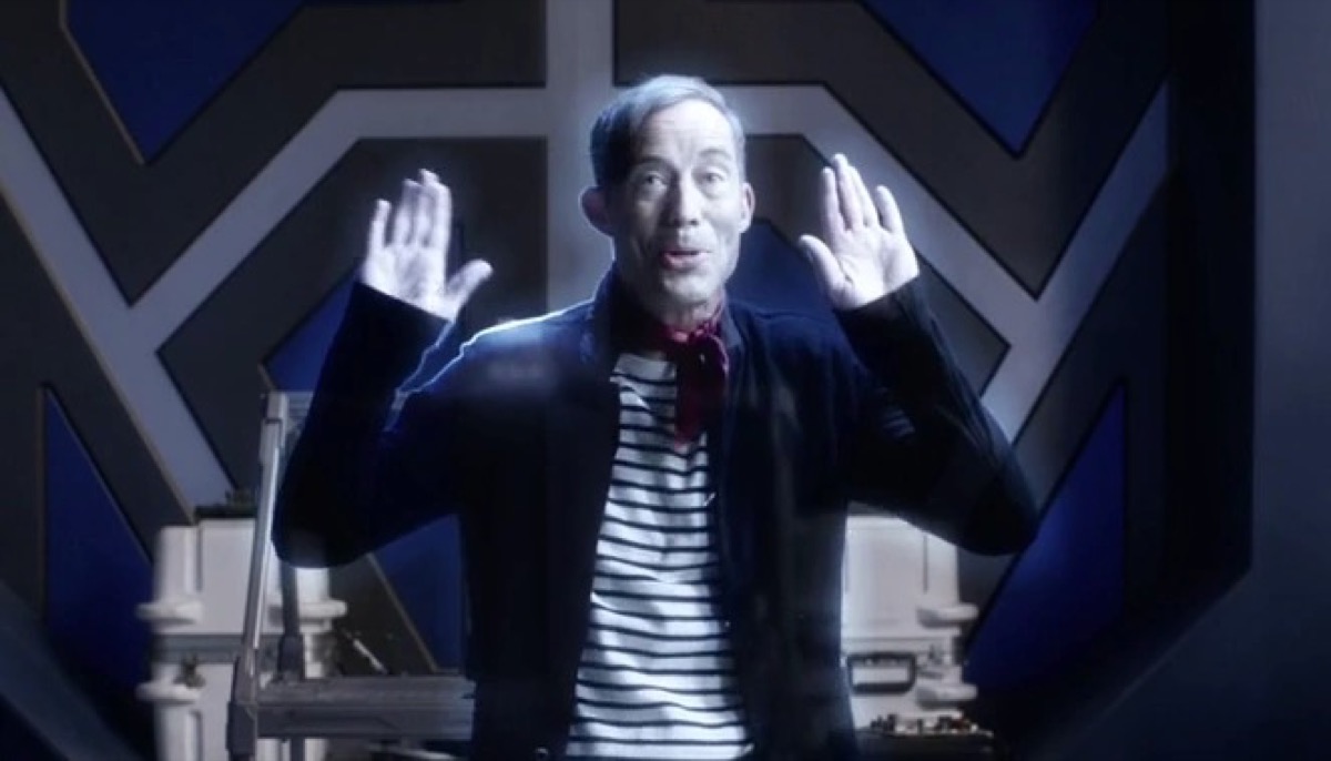 Harrison Wells miming on The Flash.
