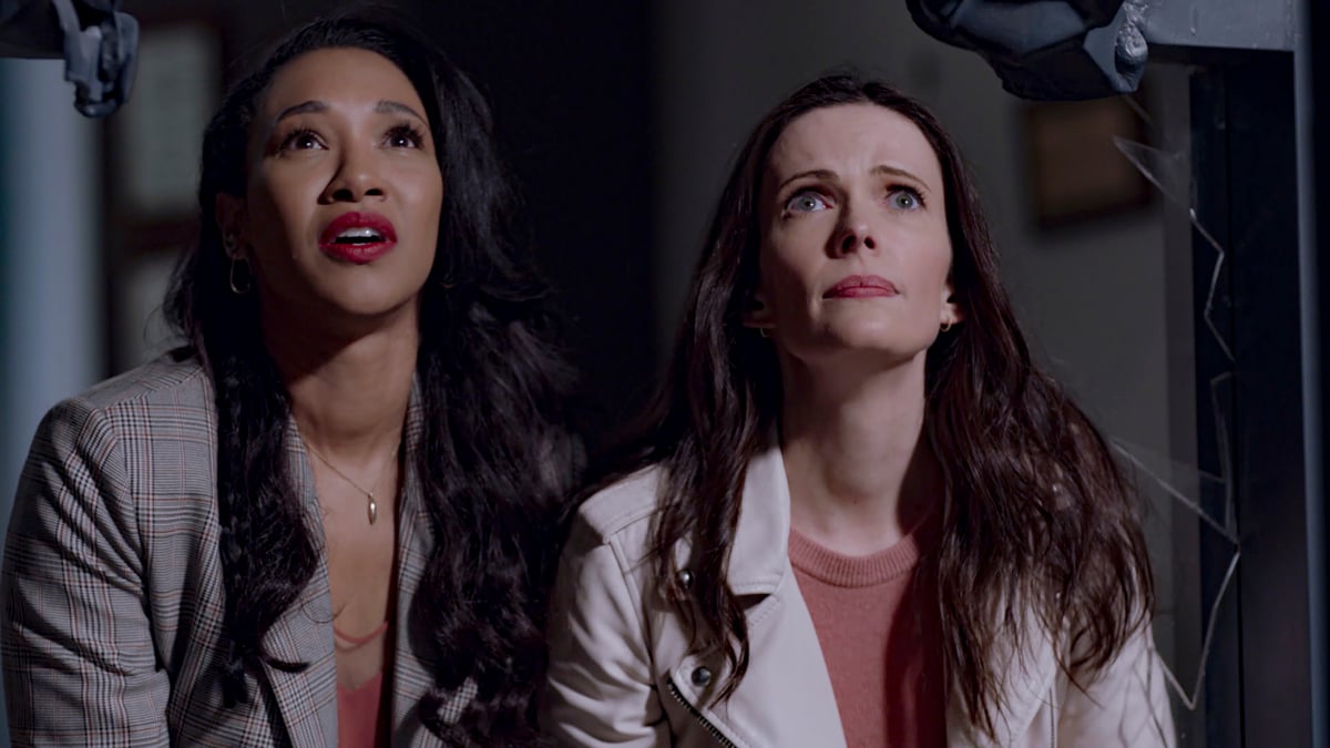 Batwoman -- "Crisis on Infinite Earths: Part Two" -- Image Number: BWN108_0001.jpg -- Pictured (L-R): Candice Patton as Iris West-Allen and Bitsie Tulloch as Lois Lane -- © 2019 The CW Network, LLC. All Rights Reserved.