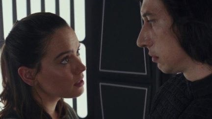Rey talks to Kylo Ren in Star Wars: The Last Jedi.