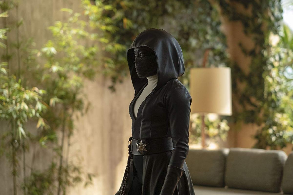 Regina King as masked cop angela abar in Watchmen