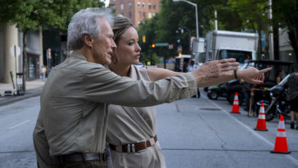 Clint Eastwood directs Olivia Wilde behind the scenes on Richard Jewell.
