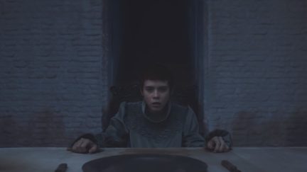 gretel in gretel and hansel looks hungry