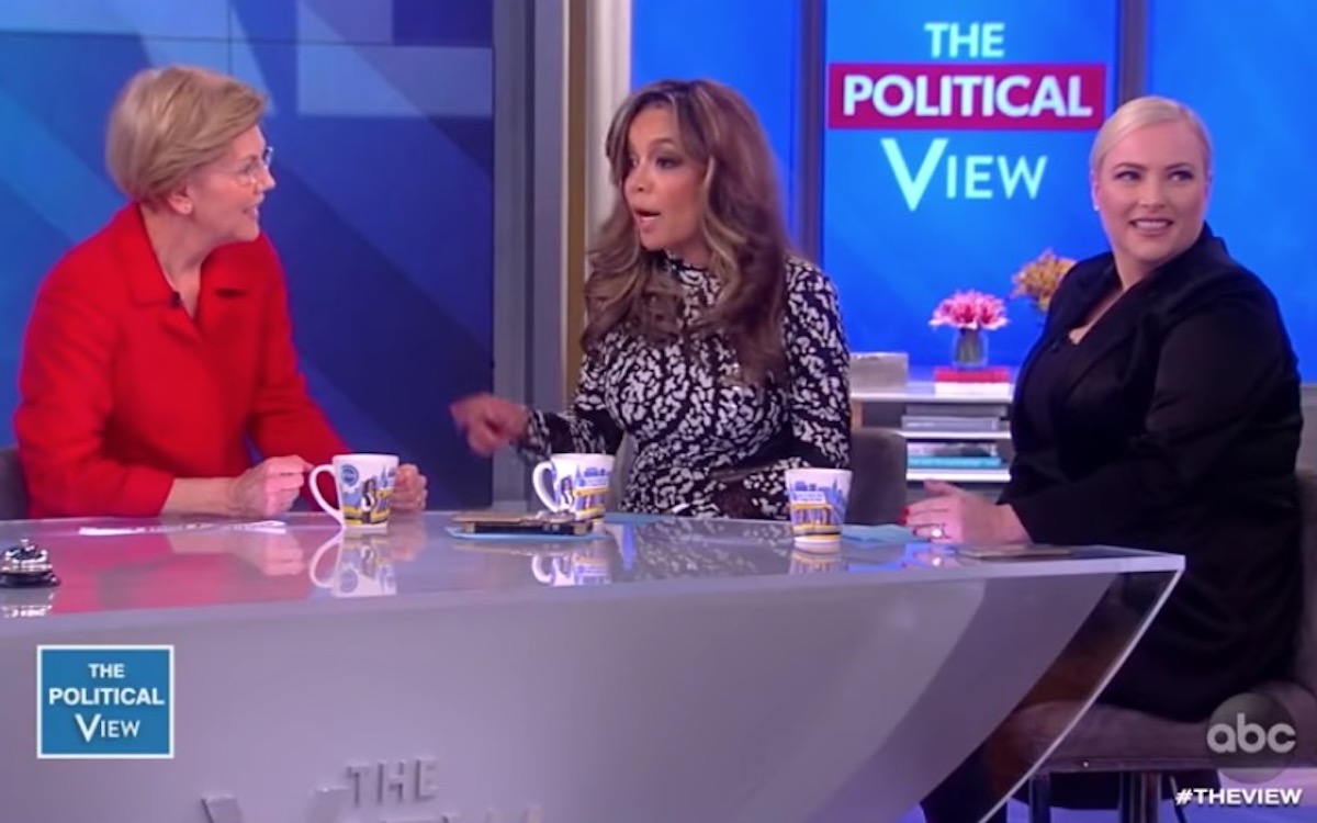 Elizabeth Warren and Sunny Hostin ignore Meghan McCain on the View.