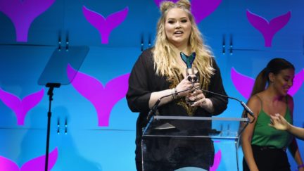 NEW YORK, NY - APRIL 23: Nikkie de Jager of Nikki Tutorials accepts an award on stage at the The 9th Annual Shorty Awards on April 23, 2017 in New York City. (Photo by Dave Kotinsky/Getty Images for Shorty Awards)
