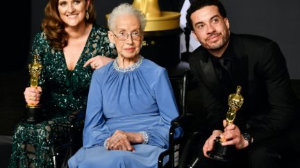 HOLLYWOOD, CA - FEBRUARY 26: NASA mathematician Katherine Johnson (C) and director Ezra Edelman (R) and producer Caroline Waterlow (L), winners of Best Documentary Feature for 'O.J.: Made in America' pose in the press room during the 89th Annual Academy Awards at Hollywood & Highland Center on February 26, 2017 in Hollywood, California. (Photo by Frazer Harrison/Getty Images)