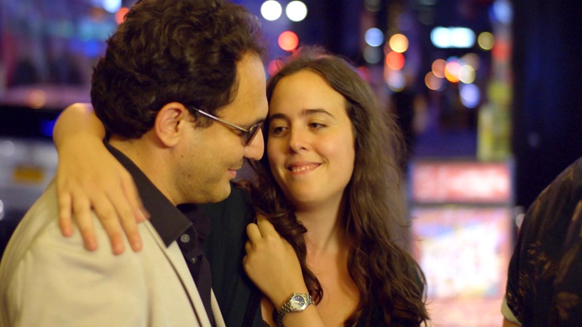 Sarah and David in Keep the Change movie.