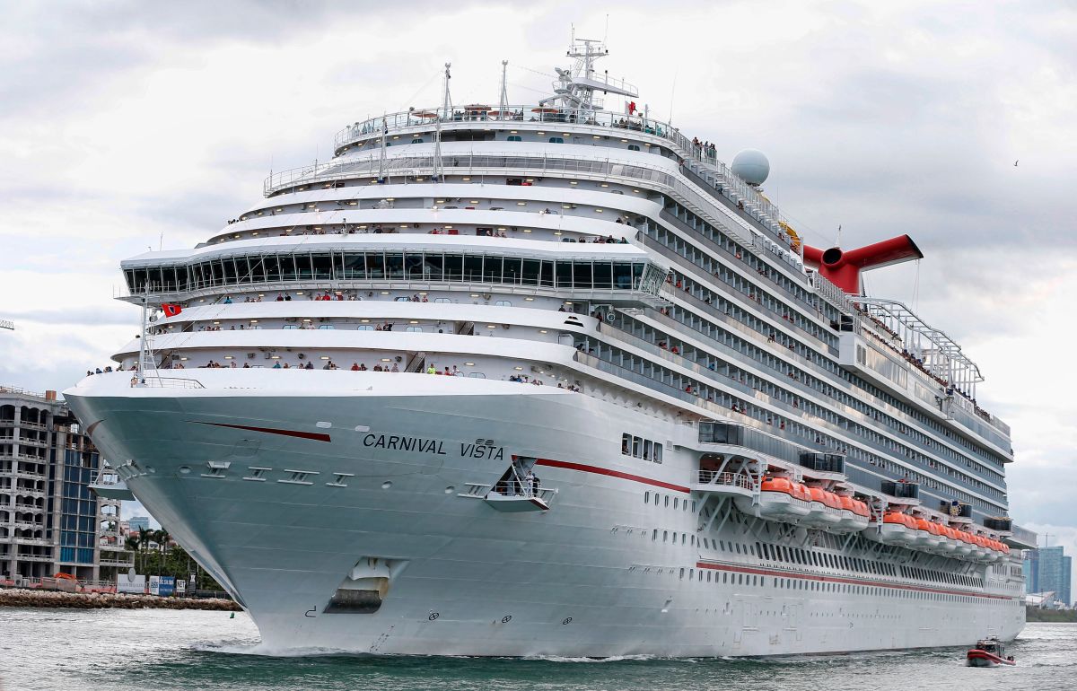 The Carnival Cruise Ship 'Carnival Vista' heads out to sea in the Miami harbor entrance known as Government Cut in Miami, Florida June 2, 2018. (Photo by RHONA WISE / AFP) (Photo credit should read RHONA WISE/AFP via Getty Images)