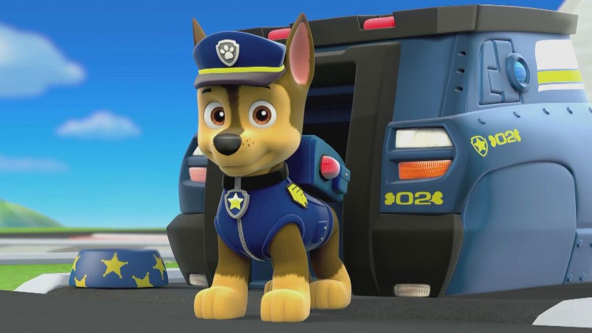 chase the police dog on paw patrol