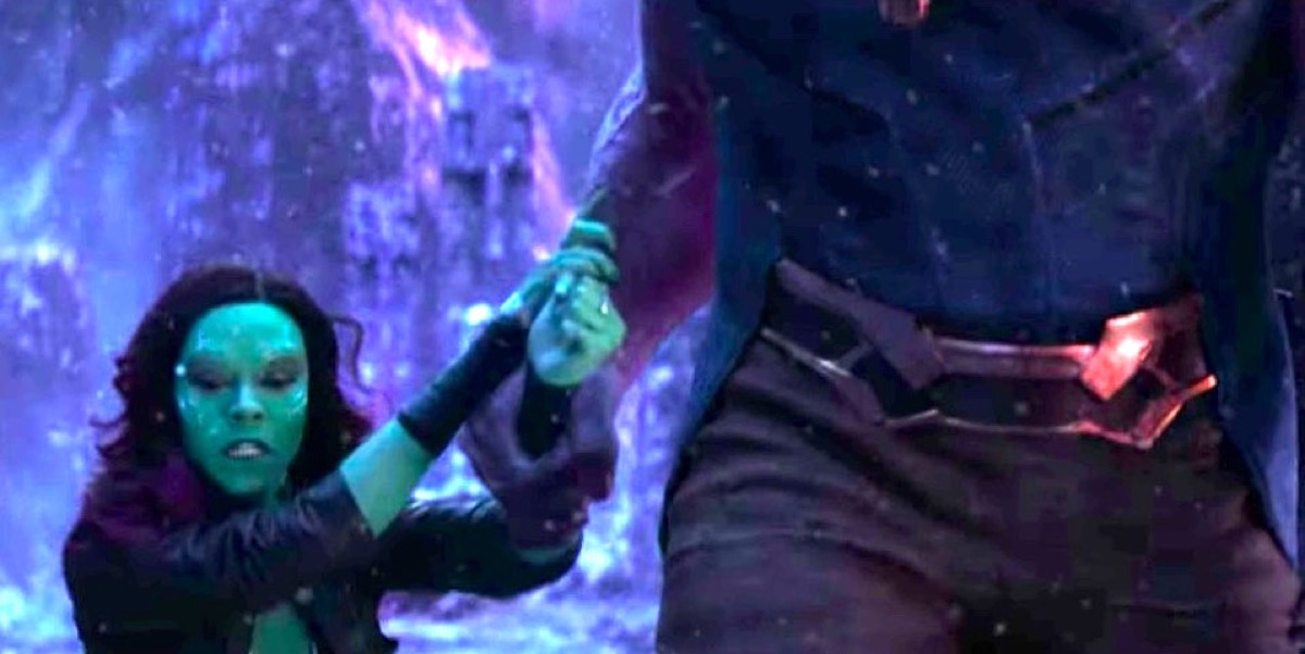 Thanos dragging Gamora to the cliff in Marvel's Avengers: Infinity War.