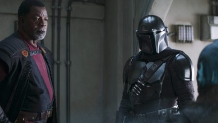 Greef Karga and Din Djarin in the Mandalorian