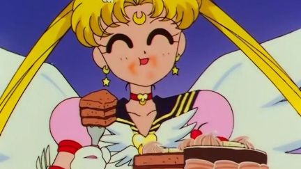 Sailor Moon eats cake