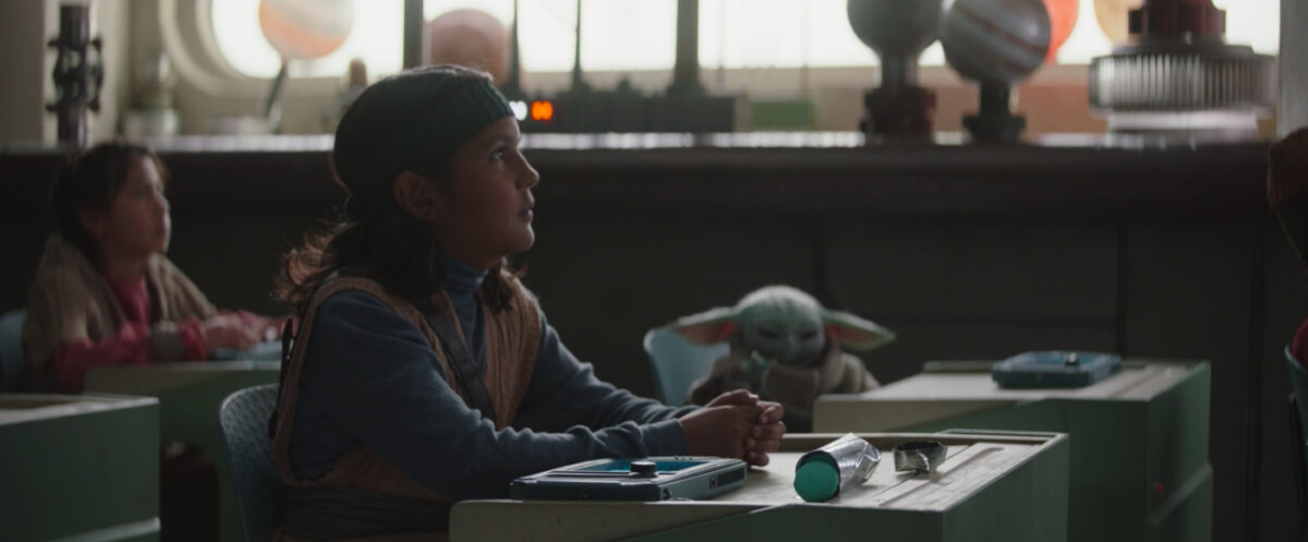 baby yoda uses the force