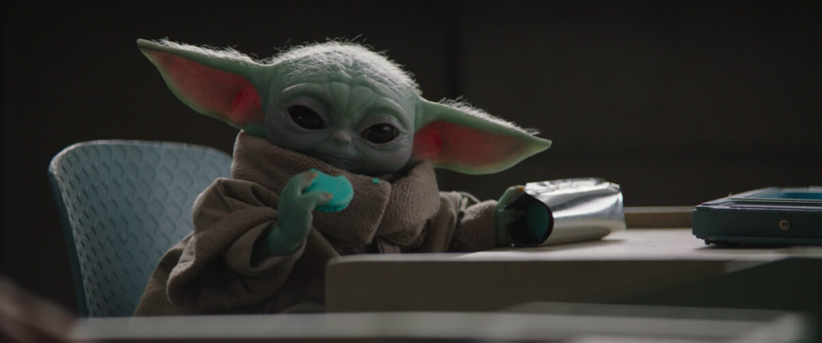 baby yoda steals macaroon