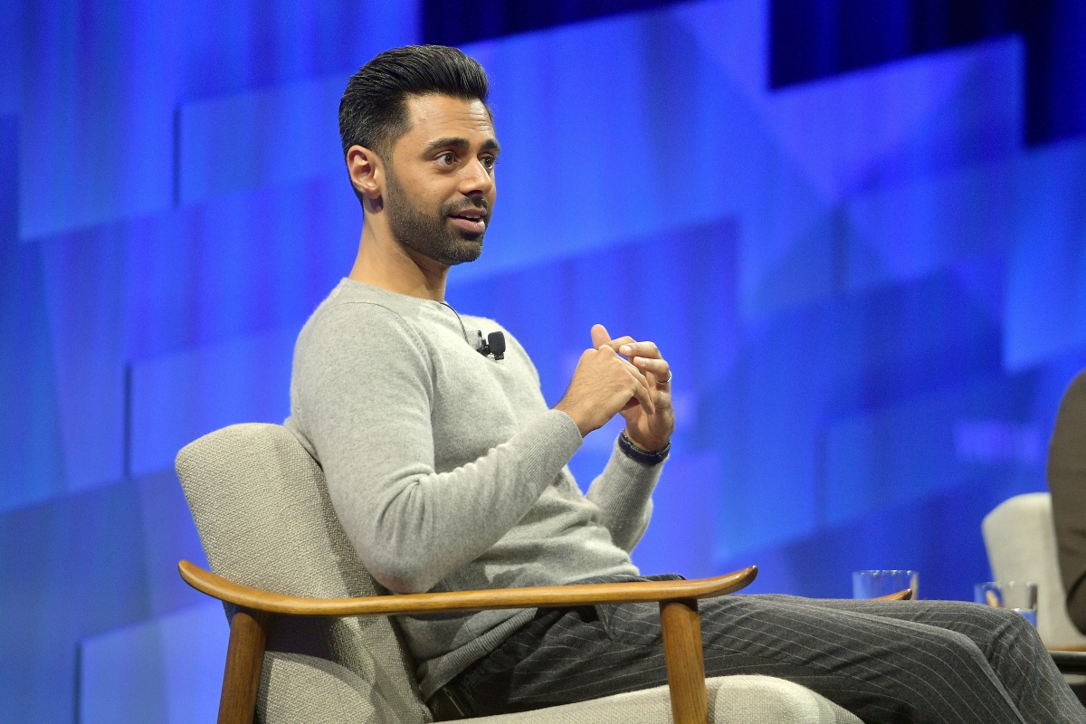 Vanity Fair's 6th Annual New Establishment Summit - Day 1 BEVERLY HILLS, CALIFORNIA - OCTOBER 22: Hasan Minhaj speaks onstage during 'The Stand-Up Citizen' at Vanity Fair's 6th Annual New Establishment Summit at Wallis Annenberg Center for the Performing Arts on October 22, 2019 in Beverly Hills, California. (Photo by Matt Winkelmeyer/Getty Images for Vanity Fair)