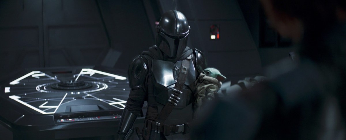 Din Djarin holding his son like that