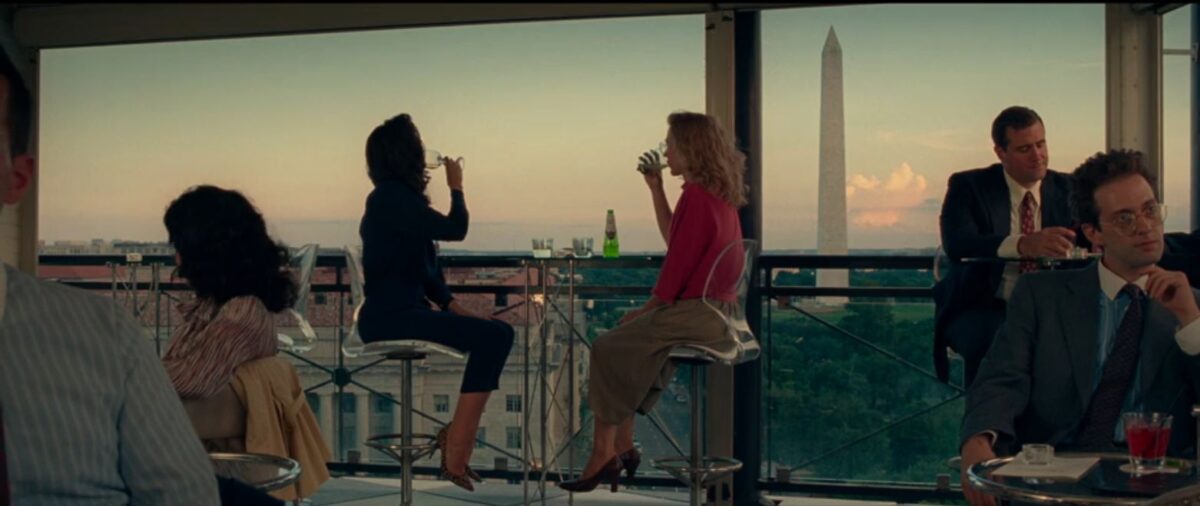 Diana and Barbara have lunch together