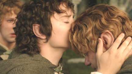 frodo kisses sam in a totally bro way in return of the king lord of the rings