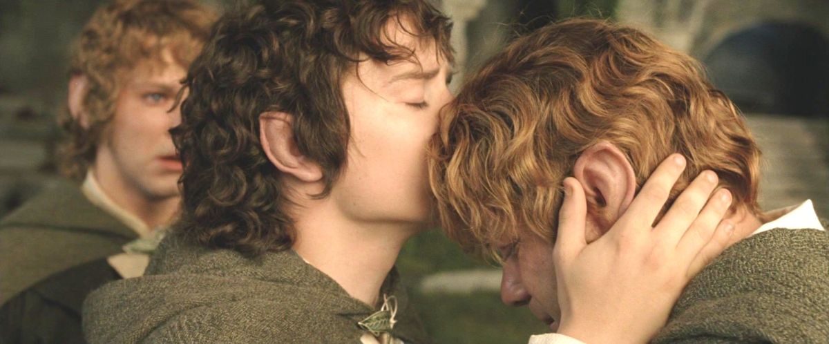 frodo kisses sam in a totally bro way in return of the king lord of the rings