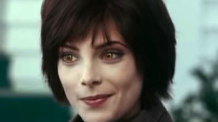 Alice Cullen smiles knowingly in Twilight.