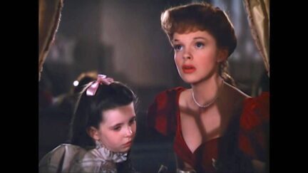 judy garland sings to margaret o'brien in meet me in st louis